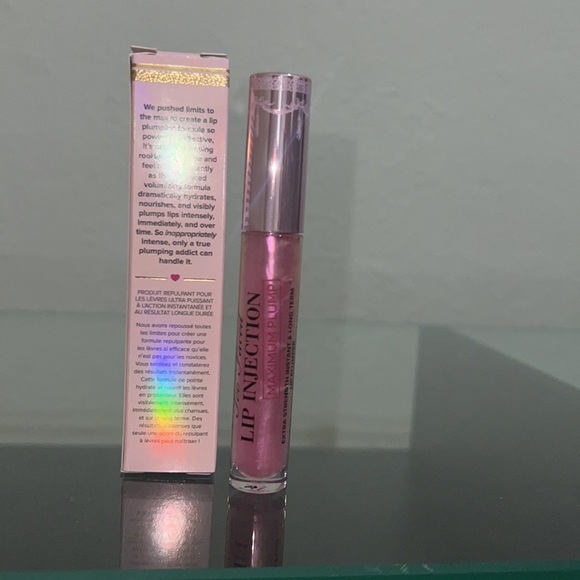 Too Faced Maximum Plump Extra Strength Instant & Long Term Lip Plumper - Picture 2 of 2